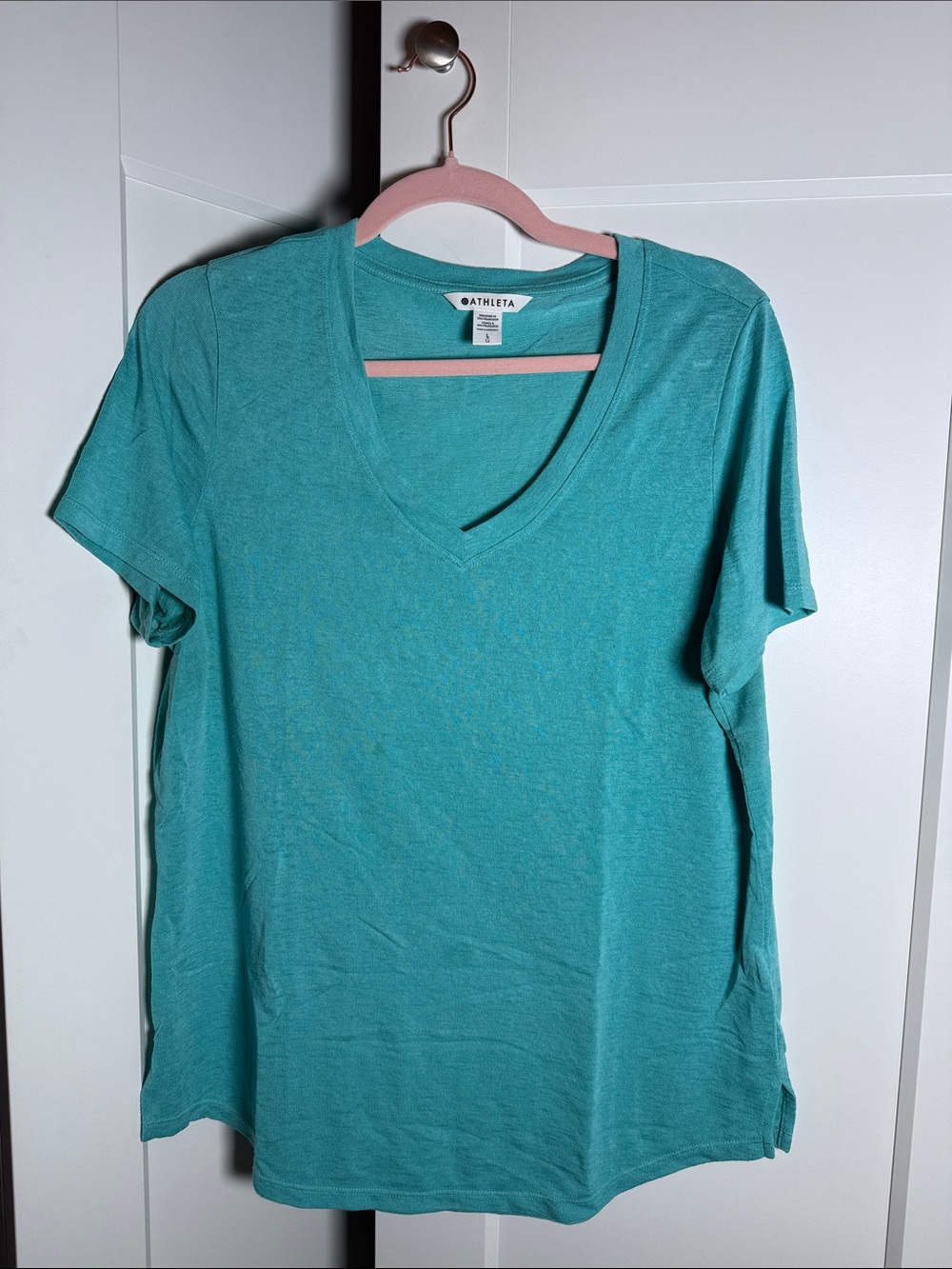 Athleta Aqua Short Sleeve V-Neck Breeze Tee